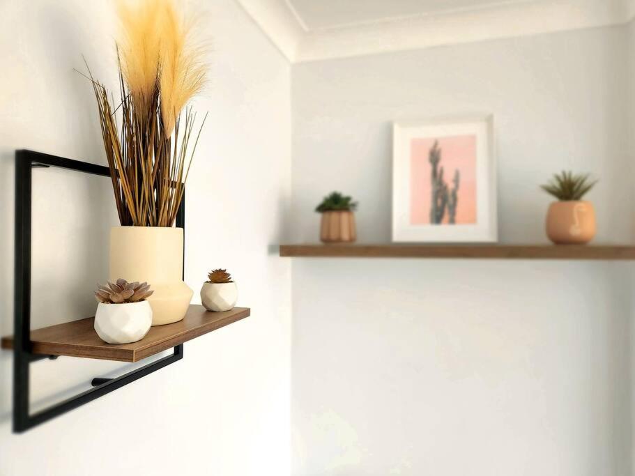 Quirky, Family Home In Glasgow Cardonald Extérieur photo