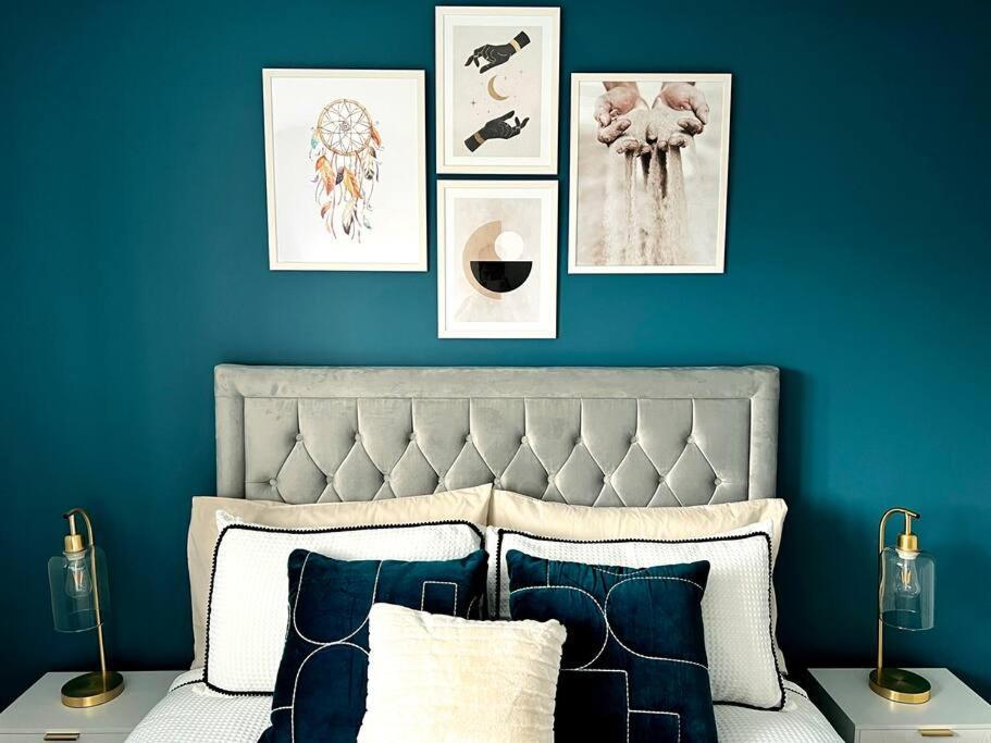Quirky, Family Home In Glasgow Cardonald Extérieur photo